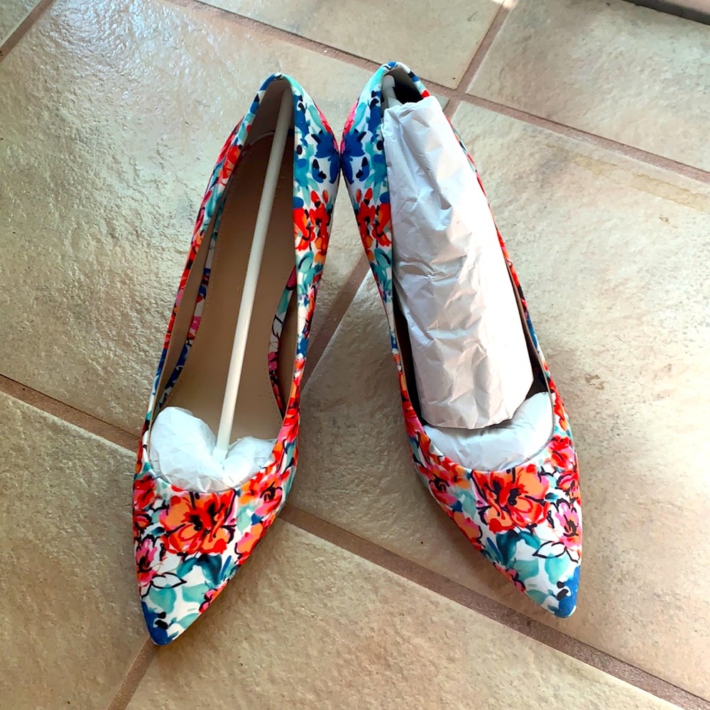 Brand new floral heels